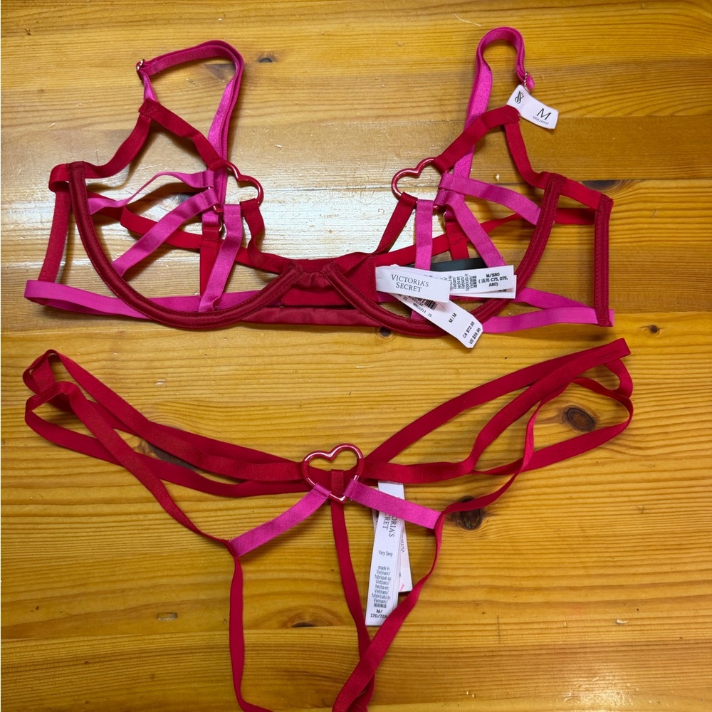 NWT Victorias Secret Very Sexy Heartware Open-Cup Strappy Caged Demi Bra Set - Picture 3 of 8